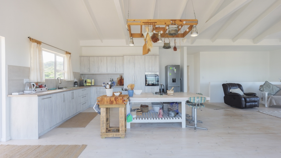 4 Bedroom Property for Sale in Suiderstrand Western Cape